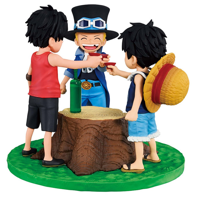 BANDAI One Piece - Ace & Sabo & Luffy (Dramatic Memories) Revible Moment Statue