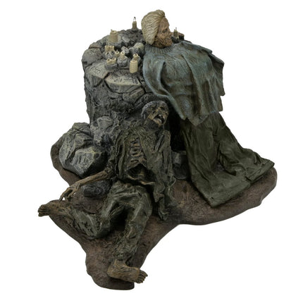 NECA Friday The 13th: The Game Dioramas - Pamela Shrine - Action Figure