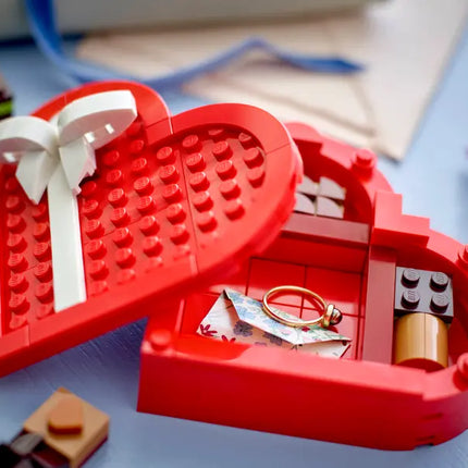 LEGO Celebration Series Valentine's Day Box 40759