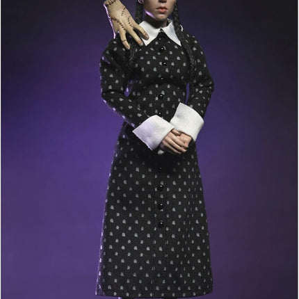 Wednesday - Wednesday Addams (Classic Dress) 8" Clothed Action Figure – NECA