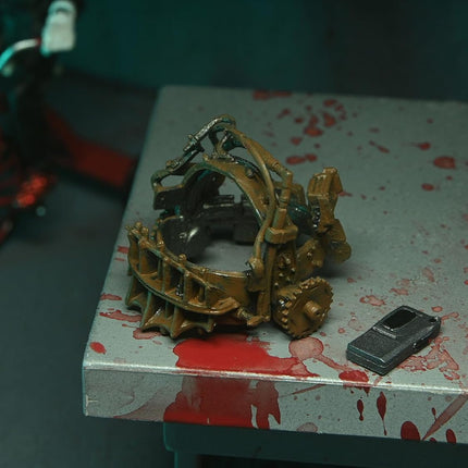 NECA - Saw Ultimate Jigsaw Killer RED Robe