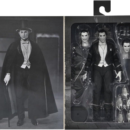 NECA Universal Monsters - Ultimate Dracula (Carfax Abbey) Action Figure