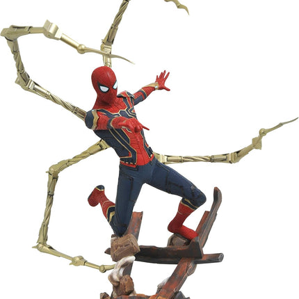 Diamond Select Toys Marvel: Avengers Infinity War Iron Spider Collection Statues