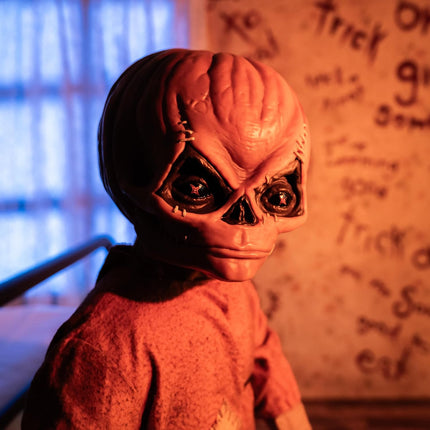 TRICK OR TREAT STUDIOS Ultimate Sam Doll - Prop Replicas