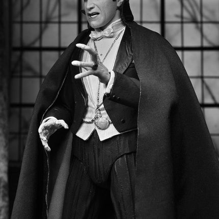 NECA Universal Monsters - Ultimate Dracula (Carfax Abbey) Action Figure