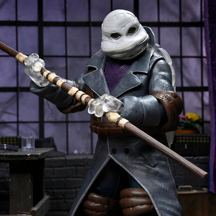 Universal Monsters x Teenage Mutant Ninja Turtles Ultimate Donatello as The Invisible Man