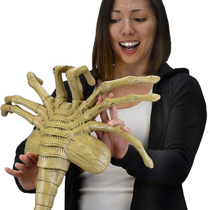 NECA Alien Foam Prop Replica Life-Size Facehugger