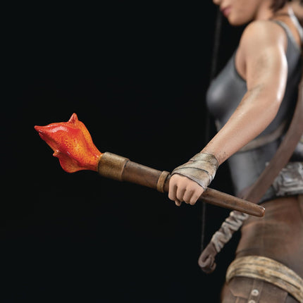 DARK HORSE COMICS Tomb Raider - Lara Croft (Survivor Era) PVC Statue
