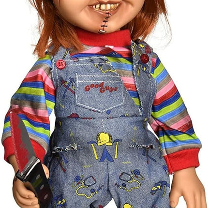 Mezco Child's Play Talking  15" Mega Scale Chucky Action Figure