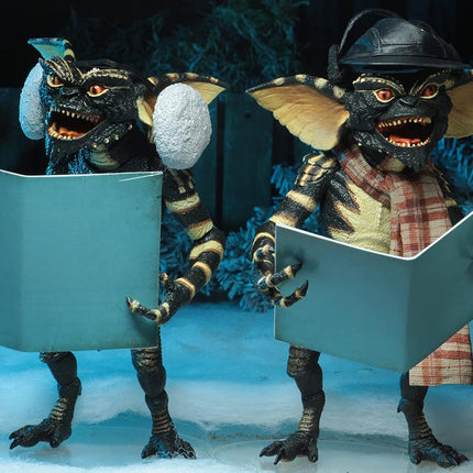 NECA Gremlins: Christmas Carol Winter Scene - Clothed 7" Scale Action Figures Se