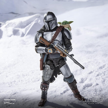 Hasbro STAR WARS Series The Mandalorian & Grogu Deluxe Collectible Action Figure