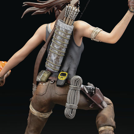 DARK HORSE COMICS Tomb Raider - Lara Croft (Survivor Era) PVC Statue