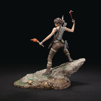 DARK HORSE COMICS Tomb Raider - Lara Croft (Survivor Era) PVC Statue