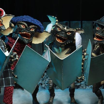 NECA Gremlins: Christmas Carol Winter Scene - Clothed 7" Scale Action Figures Se