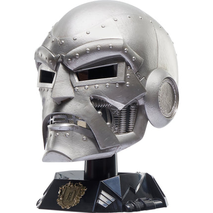 HASBRO Marvel Legends Fantastic Four - Doctor Doom - Premium Helmet - Roleplay