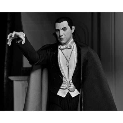 NECA Universal Monsters - Ultimate Dracula (Carfax Abbey) Action Figure