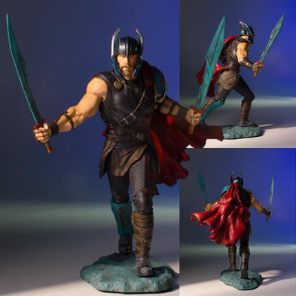 Gentle Giant Studios Marvel Thor Ragnarok: Thor Collector's Gallery Statue