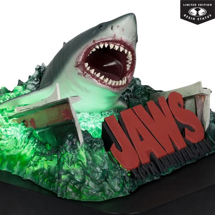 MCFARLANE Jaws Statues - 50th Anniversary Light Up Base (Resin)