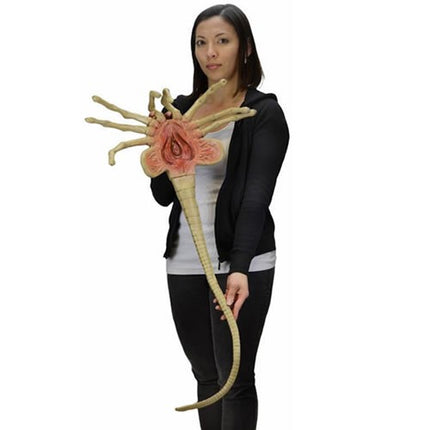 NECA Alien Foam Prop Replica Life-Size Facehugger
