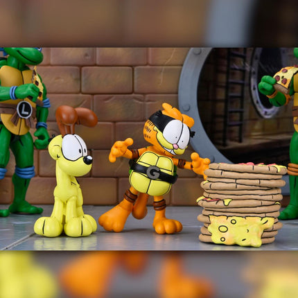 NECA TMNT - Archie Comics x Garfield - Ultimate Garfello w/ Odie