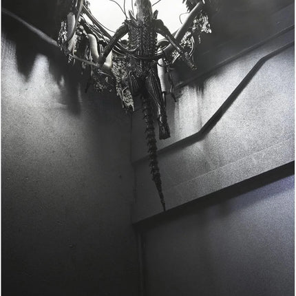 NECA Alien Romulus Deluxe Suspended Lab Xenomorph XX121 7" Scale Action Figure