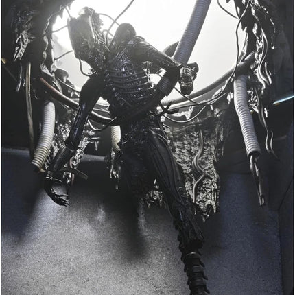 NECA Alien Romulus Deluxe Suspended Lab Xenomorph XX121 7" Scale Action Figure