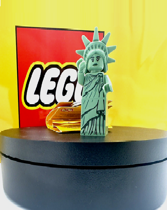 LEGO Lady Liberty Keychain 854082